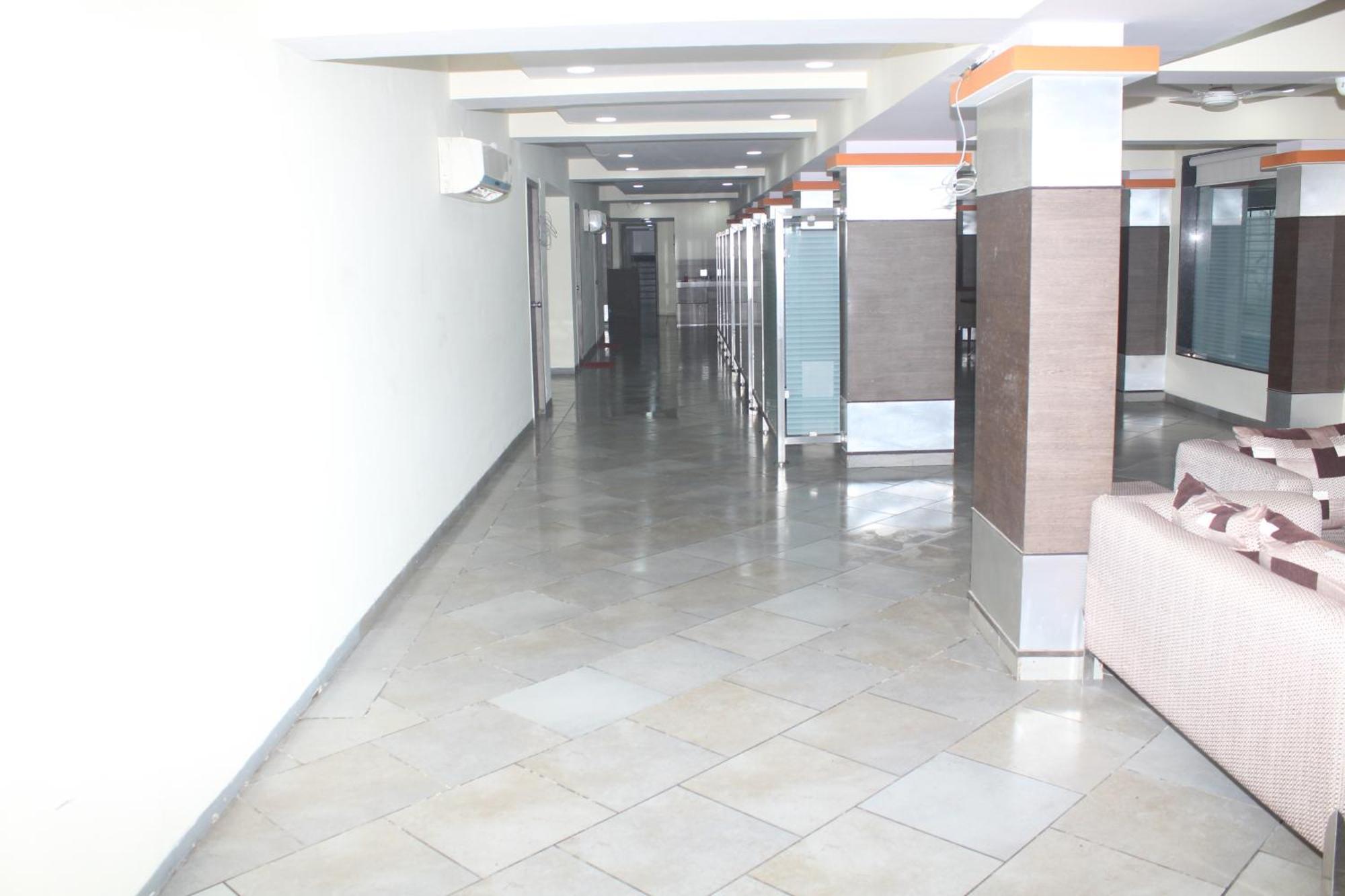 Hotel Western Court Boisar Exterior photo